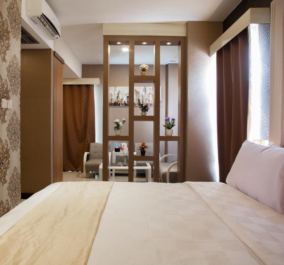 Jle'S Hotel Манадо Екстериор снимка